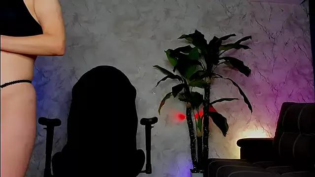 Emma7 on StripChat 
