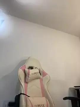 emma_hot2006 on StripChat 