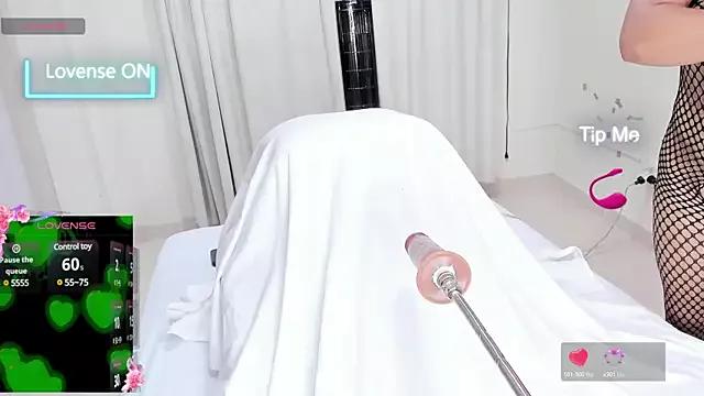 emma_liz2 on StripChat 