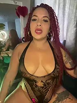 EmmaHot on StripChat 
