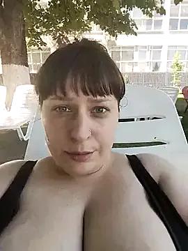 EmmaKrosss on StripChat 