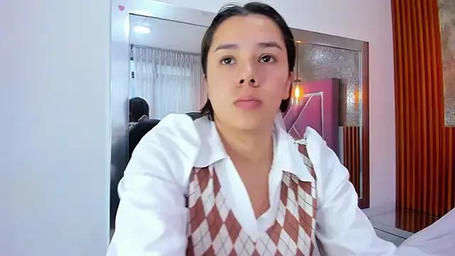 EmmaSulivan on StripChat 