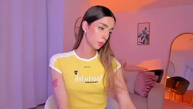 Emmavr on StripChat 