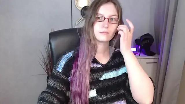 emmaxDelight on StripChat 