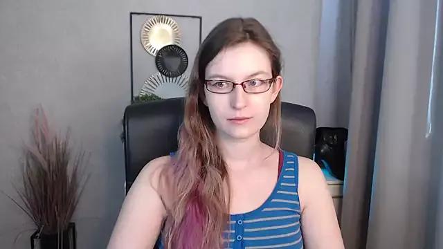 emmaxDelight on StripChat 