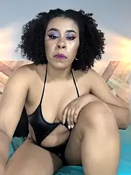 EmmilyBrant on StripChat 
