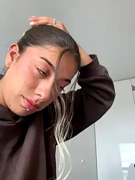 Enyeld_ruru — Squirt balcon public