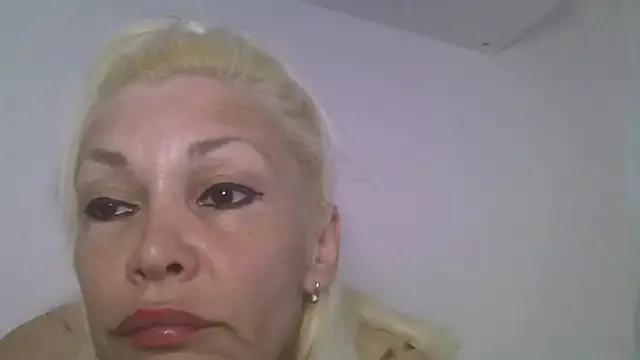 EvaaMina on StripChat 