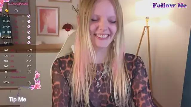 evangel1ne on StripChat