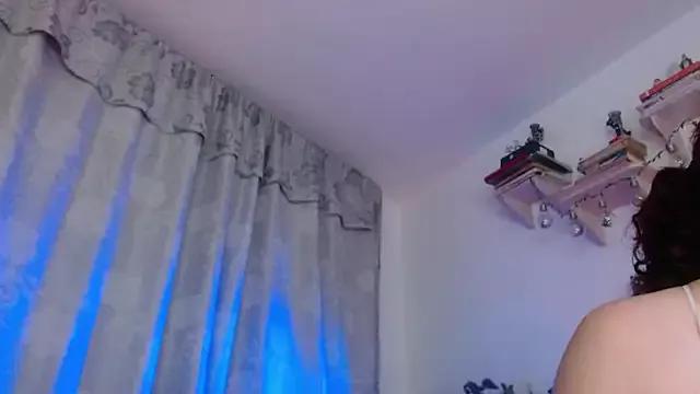 Eve_Blue77 on StripChat 