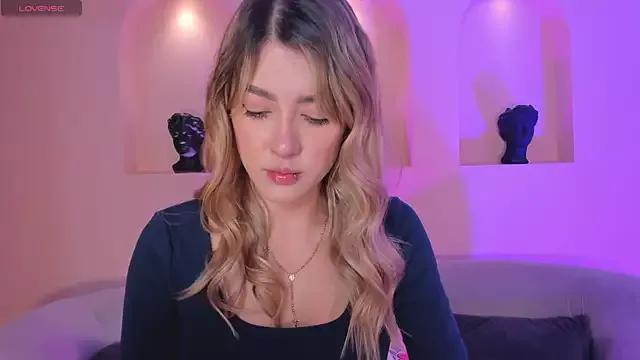 EveBensonX on StripChat 