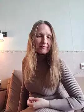Evelina_cute on StripChat 