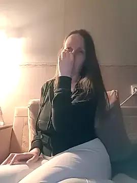 Evelina_cute on StripChat 