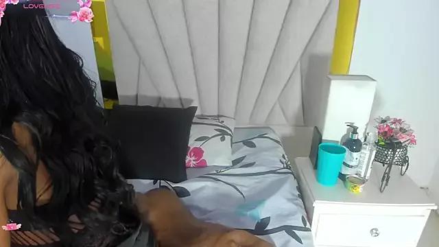 Evelonga_707 on StripChat 