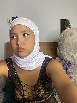 Firuze_Hatunn on StripChat