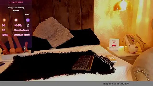 Foxx__Tatto_ on StripChat 