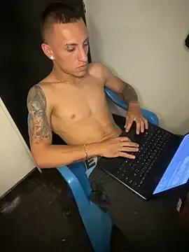FRANCHESTO_KR on StripChat