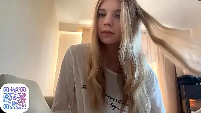 FruityXo — Private on StripChat