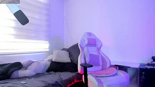Gaby_Miller22 on StripChat