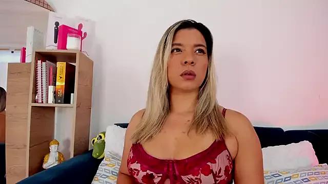 Gaia_Stone on StripChat 