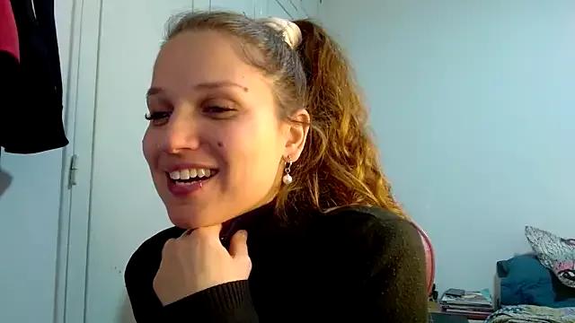 galaxiaa23 on StripChat 