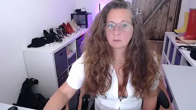 GeilesLuder75 — spank pussy