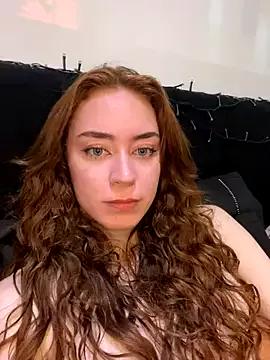 gemeas_scarlatt on StripChat 
