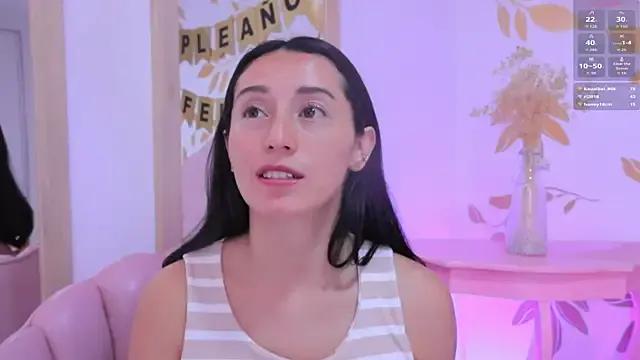 Ginevra_esposito on StripChat