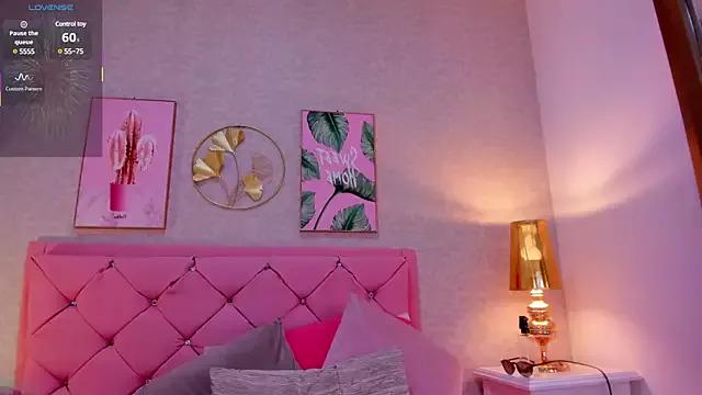 Ginger_Violetta_ on StripChat 