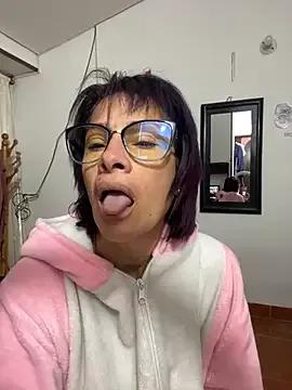 Goddess-Love- on StripChat 