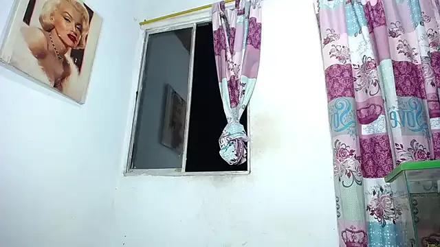Goddess_sexxhot_ on StripChat 