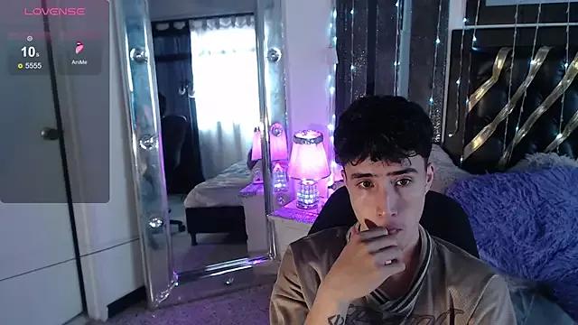 gojo_satoru_18 on StripChat 