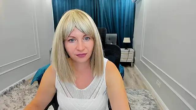 GorgeouseSmile — erotic dance