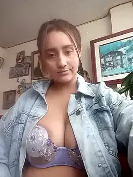 hanna_sky1 on StripChat 