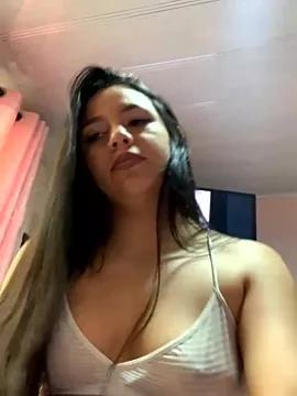 hannahb-e on StripChat 