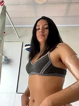 hannahb-e on StripChat 
