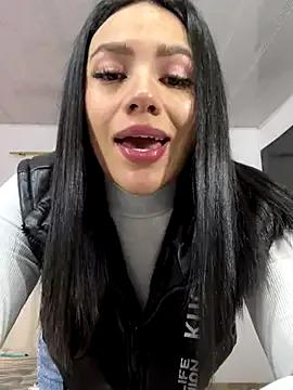 hannahb-e on StripChat 
