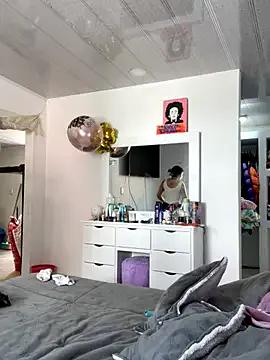 hannahb-e on StripChat 