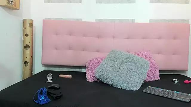 HannaHot_69 on StripChat 