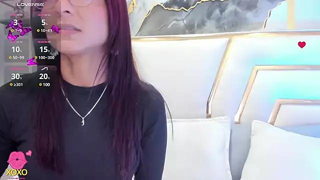 HannaPetit on StripChat 