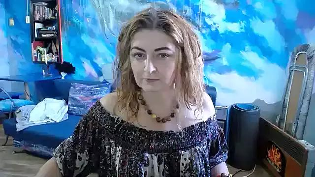 Helen1974 on StripChat 