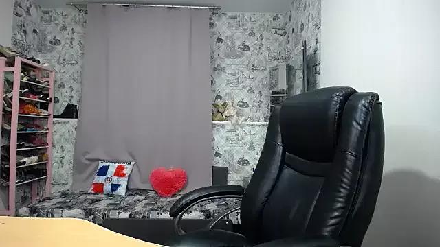 Helen1974 on StripChat 