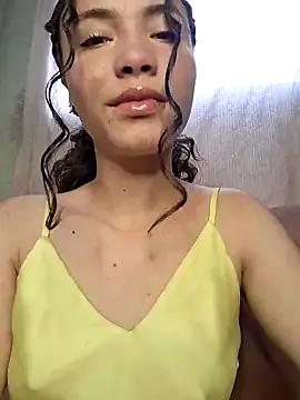 HelenHoltz — Play ass
