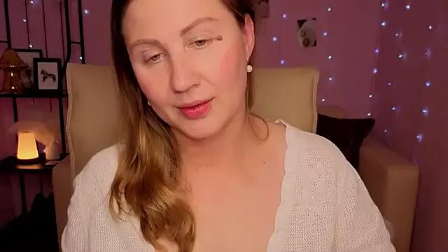 Helens_love on StripChat 