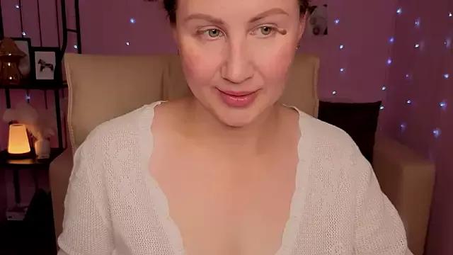 Helens_love on StripChat 