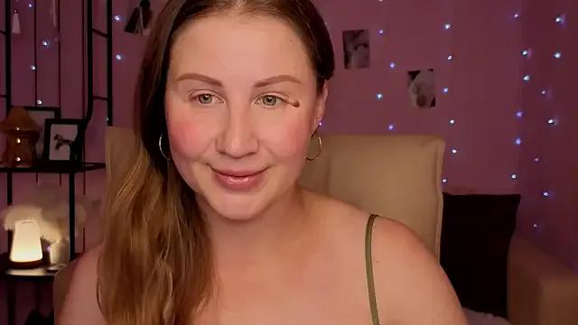 Helens_love on StripChat