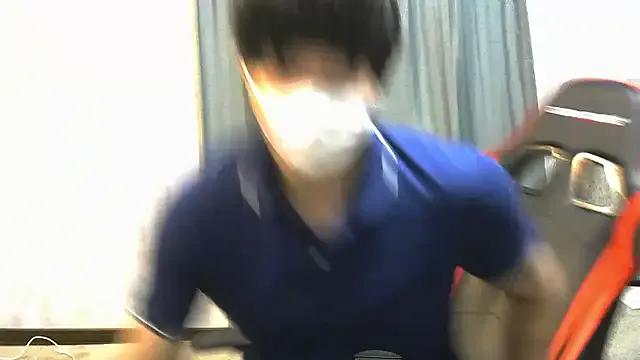 hiroyukidosu on StripChat