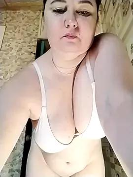 Holly-69 on StripChat 