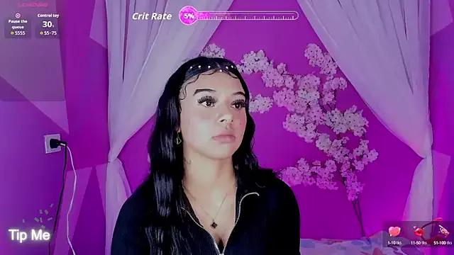 Holly_Bms on StripChat 