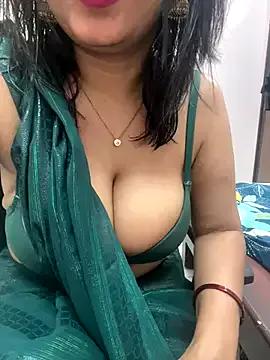 honeyboobies7249 — Ice on boobies
